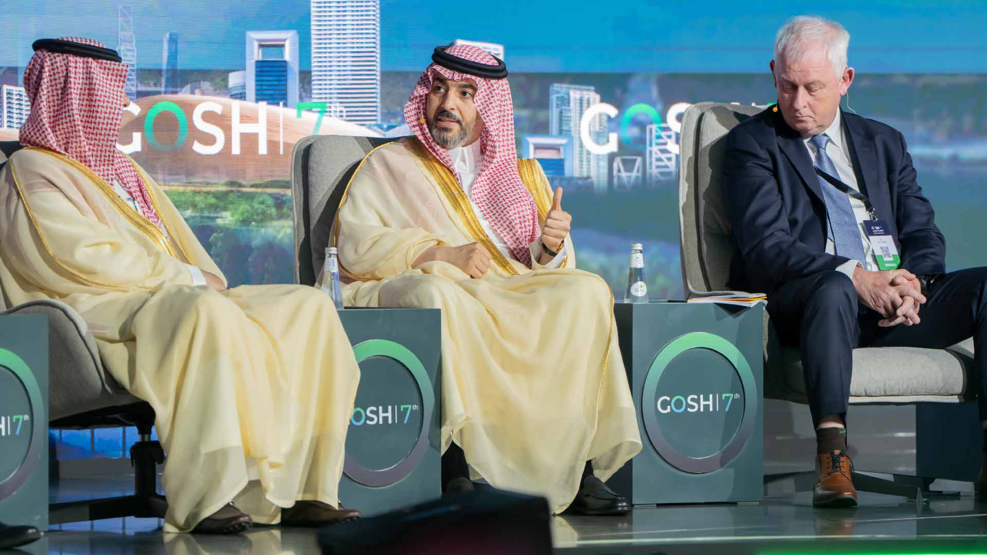 محافظ التأمينات الاجتماعية يشارك في الجلسة الوزارية ضمن أعمال المؤتمر الدولي السابع للسلامة والصحة المهنية 2025